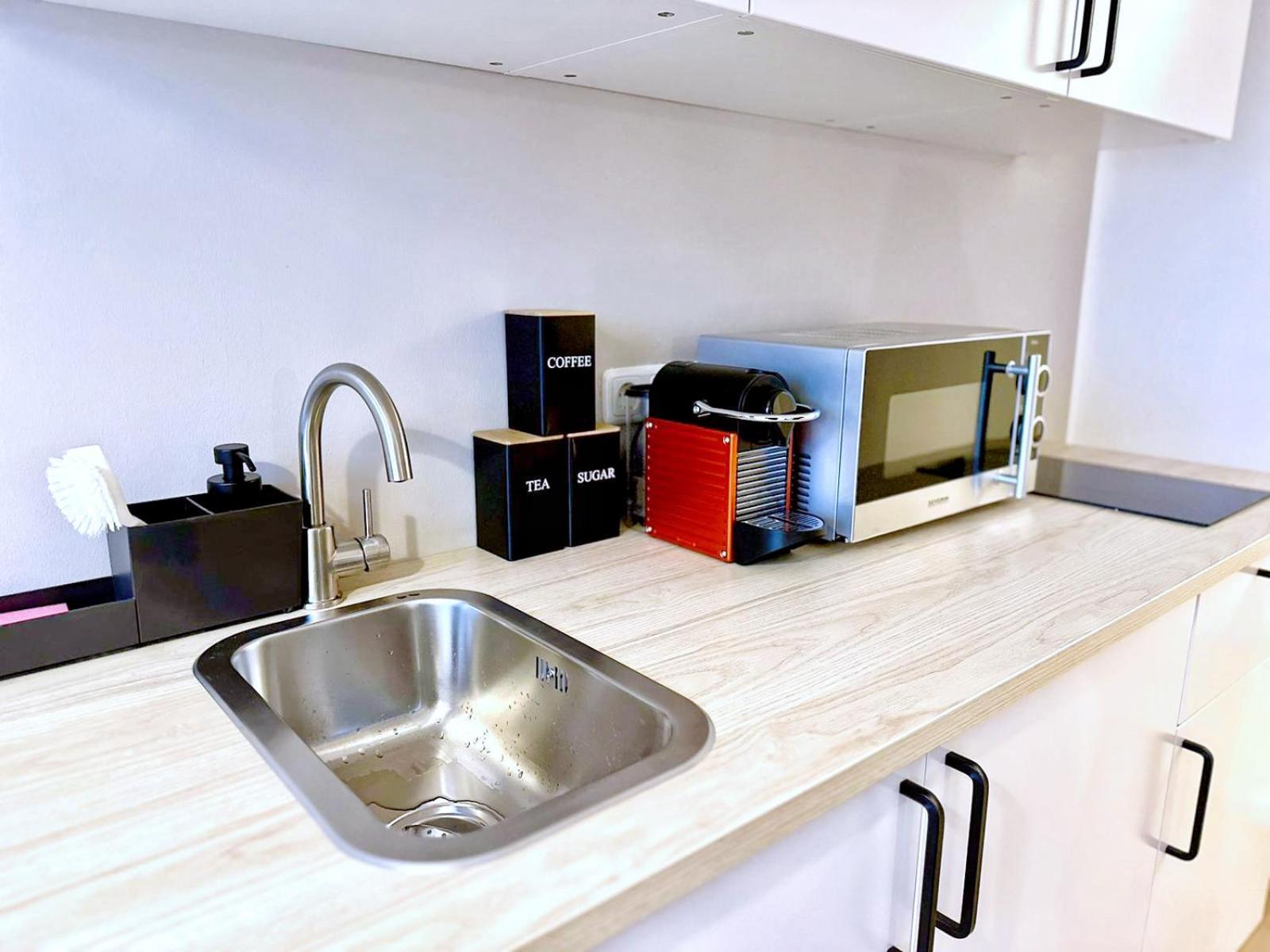 Stylisches 2-Zimmer Ambient Apartment In Alsternaehe Mit Kingsize-Bett & Schlafsofa Hamburg-Harburg Exteriör bild